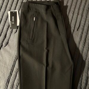 Zac & Rachel NWT black slacks four pockets.